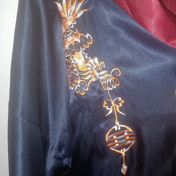 Reversible Chinese Robe Embroidered - Picture 5 of 6